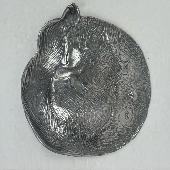 Collectible 90s Arthur Court sleeping cat dish-cast aluminum - Picture 7 of 10